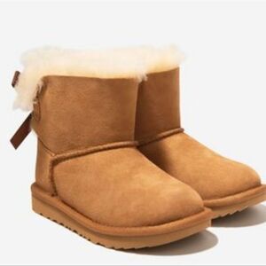 BRAND NEW TRUE CRAFT SUEDE ROUND TOE FAUX FUR WOMEN"S BOOTIES